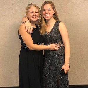 Meet your Posher, Abigail